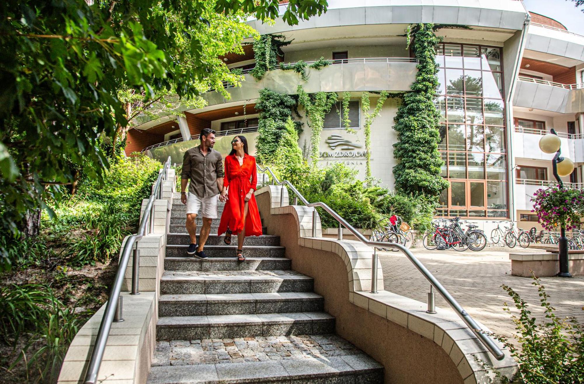 Hotel Dom Zdrojowy Resort & Spa - Destigo Hotels ยาสตาร์เนีย ภายนอก รูปภาพ