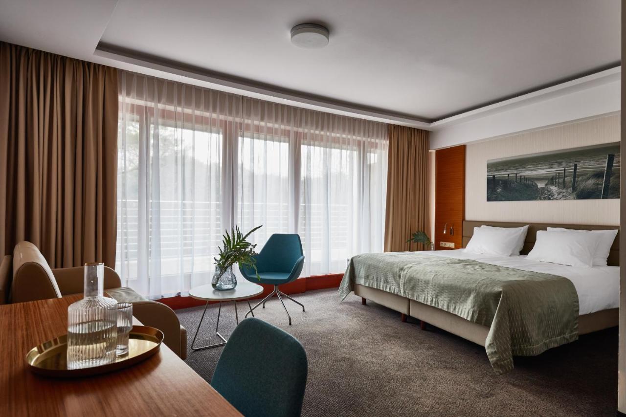 Hotel Dom Zdrojowy Resort & Spa - Destigo Hotels ยาสตาร์เนีย ภายนอก รูปภาพ
